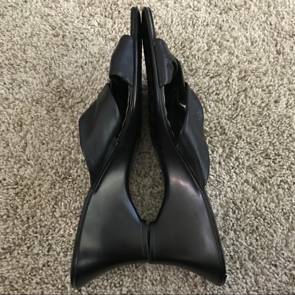 EUC Liz Claiborne Leather Wedge Sandals, Size 9M. - Picture 4 of 8